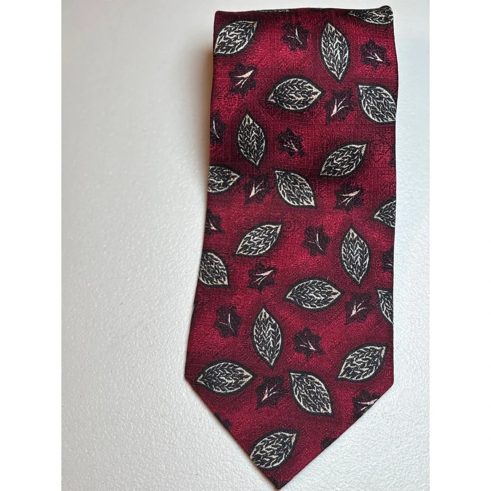 Robert Talbott Best of Class Guffey's‎ Red Leaf Silk Tie Necktie Mens Vintage